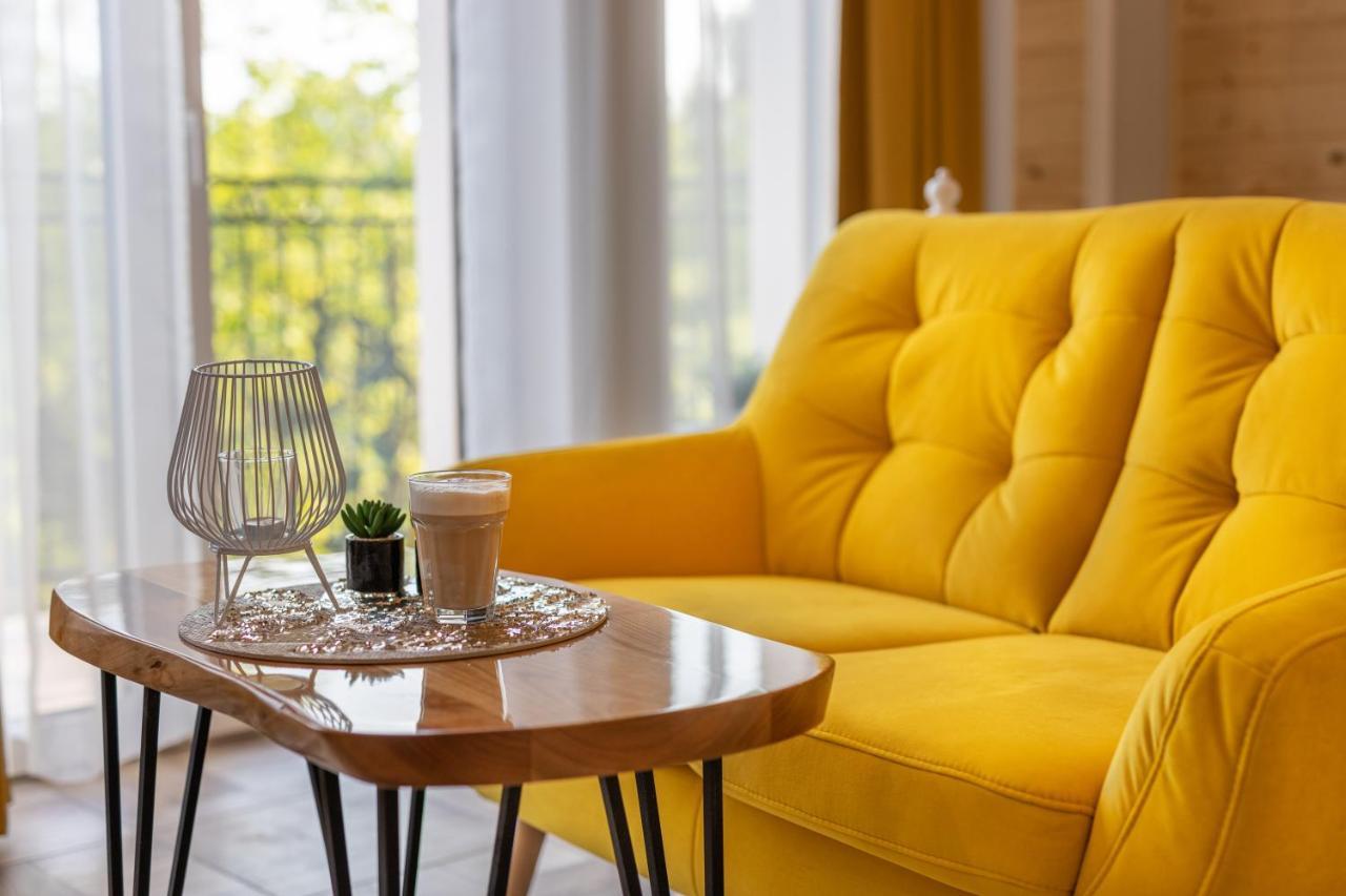 Villa Kasztelan Apartamenty Ustrzyki Dolne Esterno foto