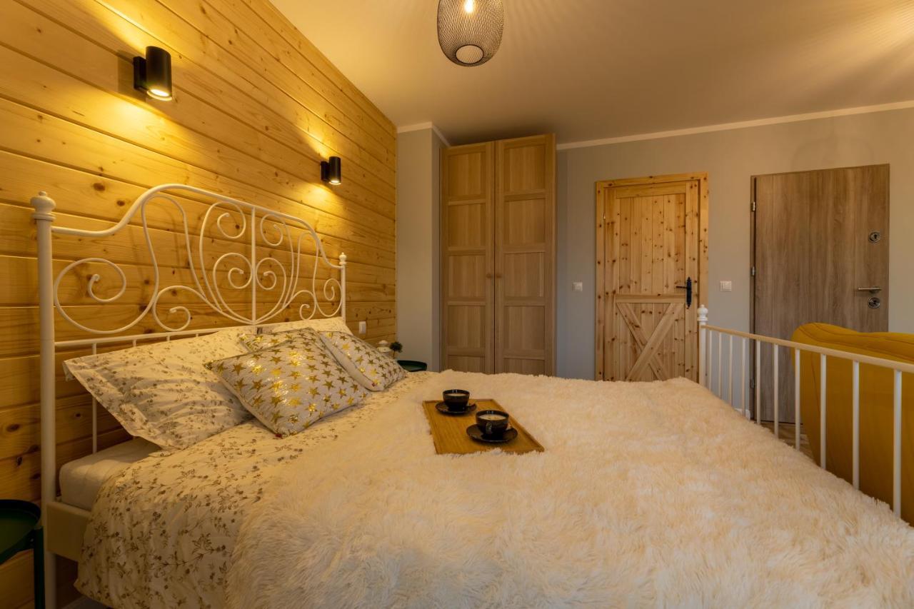 Villa Kasztelan Apartamenty Ustrzyki Dolne Esterno foto