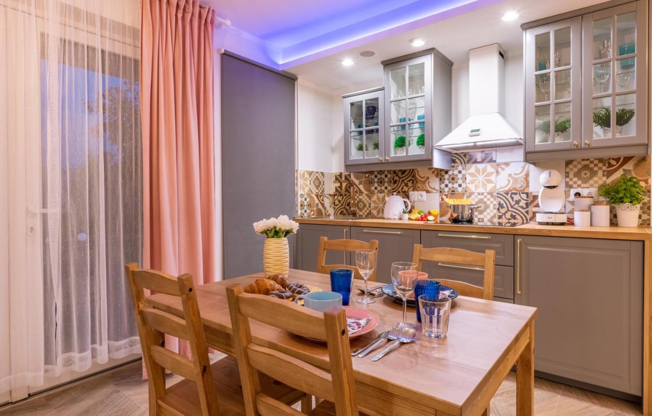 Villa Kasztelan Apartamenty Ustrzyki Dolne Esterno foto