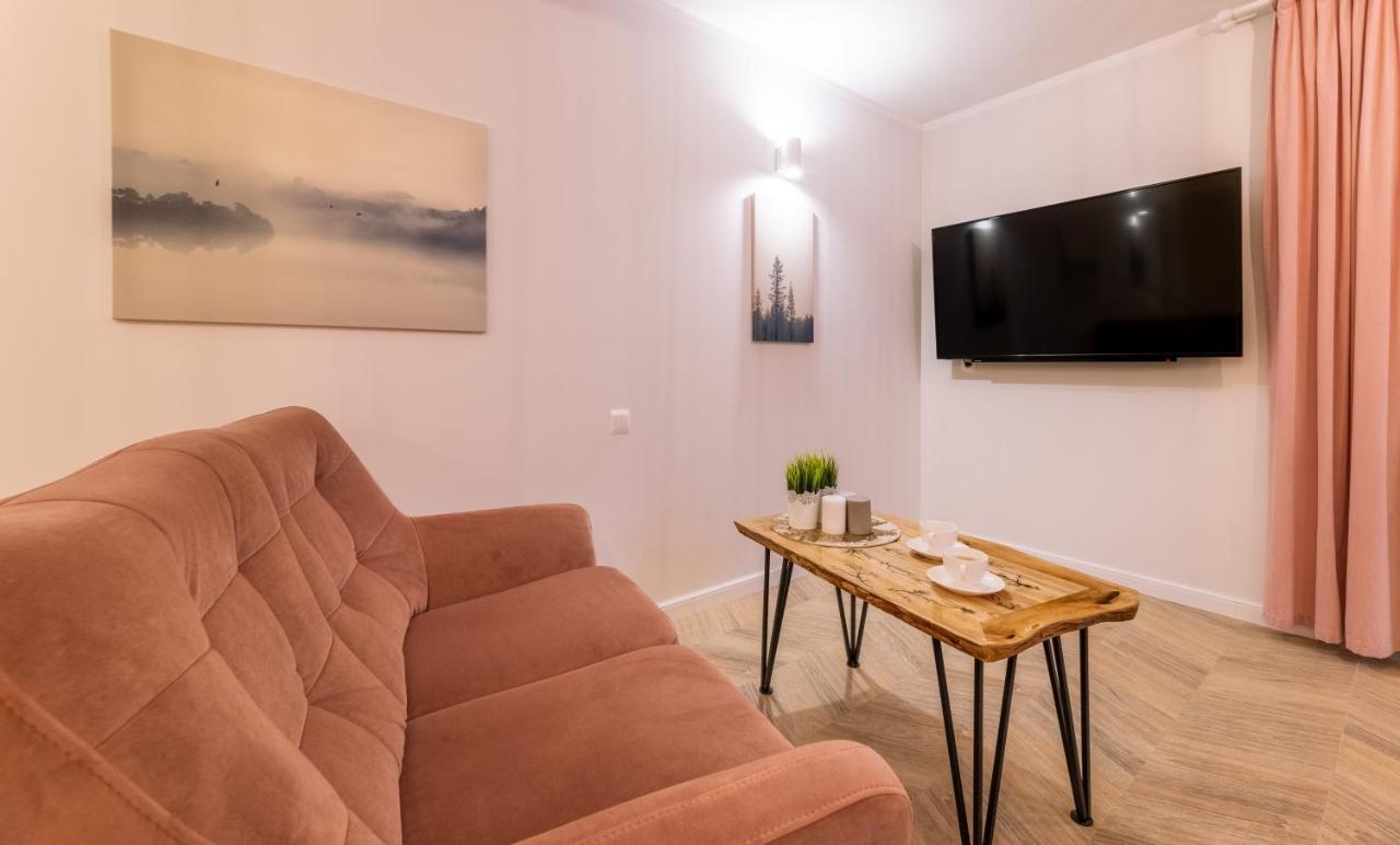 Villa Kasztelan Apartamenty Ustrzyki Dolne Esterno foto