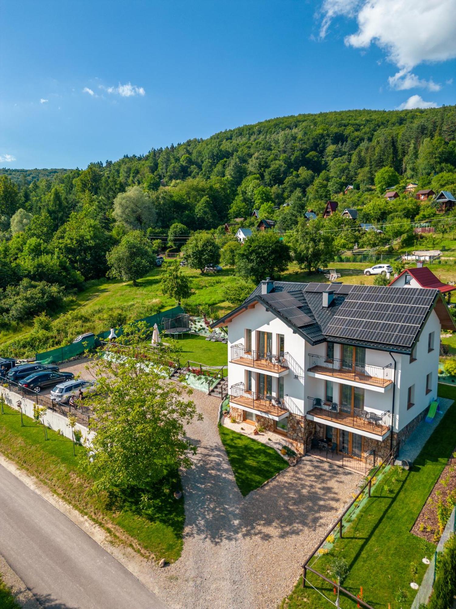 Villa Kasztelan Apartamenty Ustrzyki Dolne Esterno foto